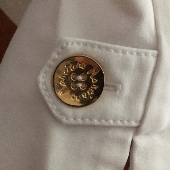 Female Marciano white shorts size4 - Picture 5 of 6